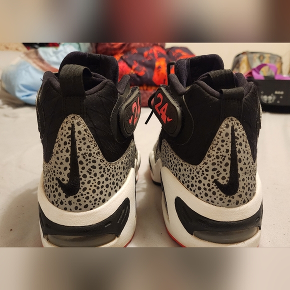 Nike ken griffey safari sz 8.5 mens - Picture 2 of 7